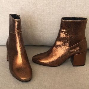 Steve Madden boots BRAND NEW/NEVER WORN